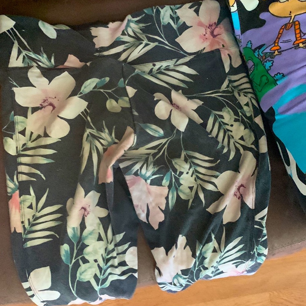 Flower yoga pants